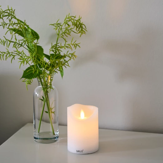 Sirius Sara Genopladelig LED Bloklys H10 Cm 4 Sirius Sara Genopladelig LED Bloklys H10 Cm - Billede 2