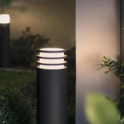 Philips Hue Lucca Udendørs Søjle E27 LED 9 Philips Hue Lucca Udendørs Søjle E27 LED -EL OG BELYSNING Butik unnamed file 1737