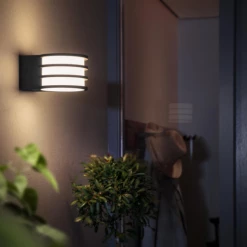 Philips Hue Lucca Udendørs Væglampe Antracit -EL OG BELYSNING Butik unnamed file 2138