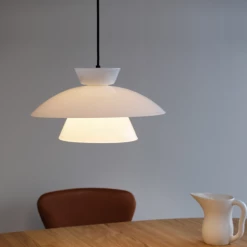 Dyberg Larsen Valby Ø20 Pendel Opal -EL OG BELYSNING Butik unnamed file 349