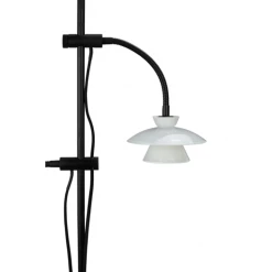 Dyberg Larsen Valby Opal Gulvlampe G9 Sort -EL OG BELYSNING Butik unnamed file 395